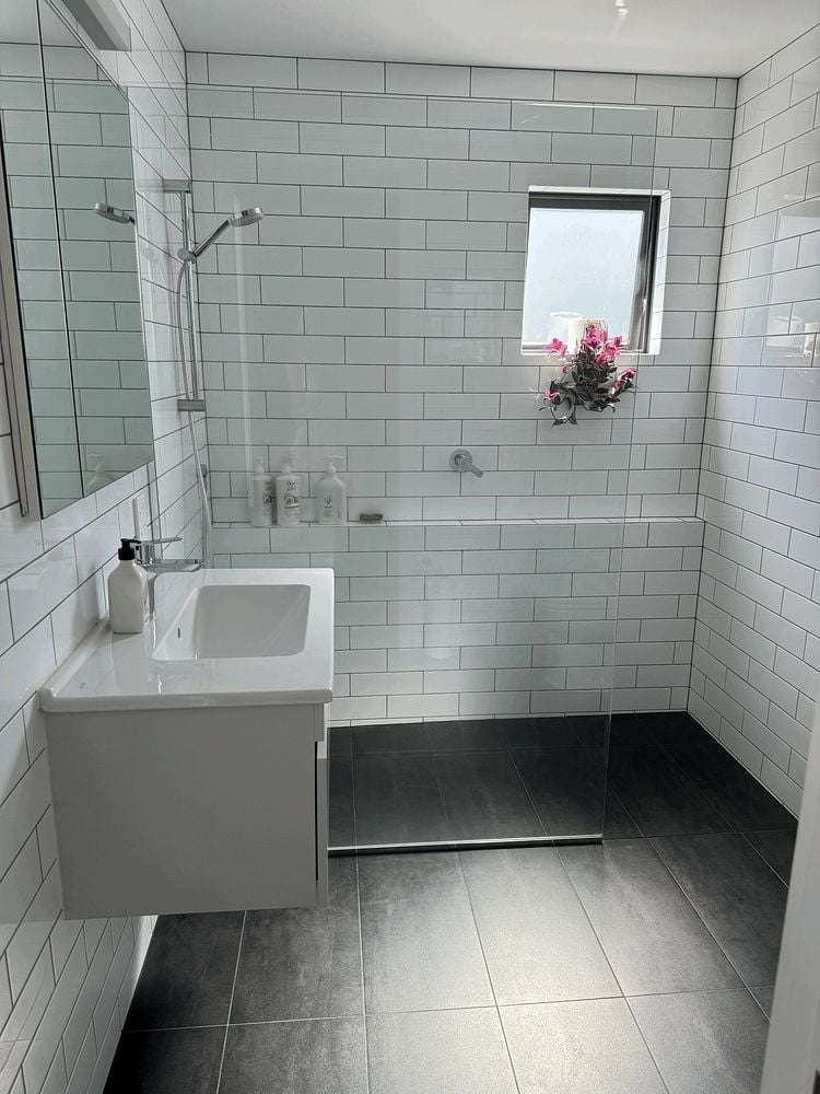 2/64 Maskell Street St Heliers_9