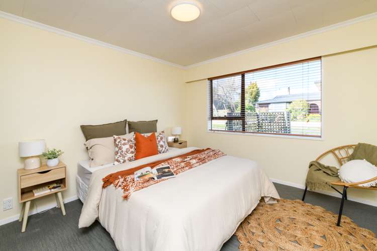 8 Heayns Place Feilding_12