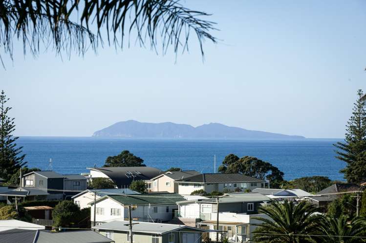 65 Beach Road Waihi Beach_22