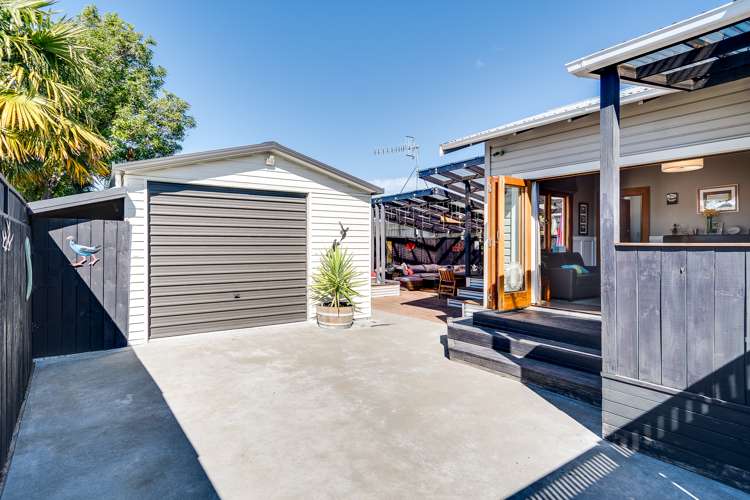 1 Campaign Street Napier South_17