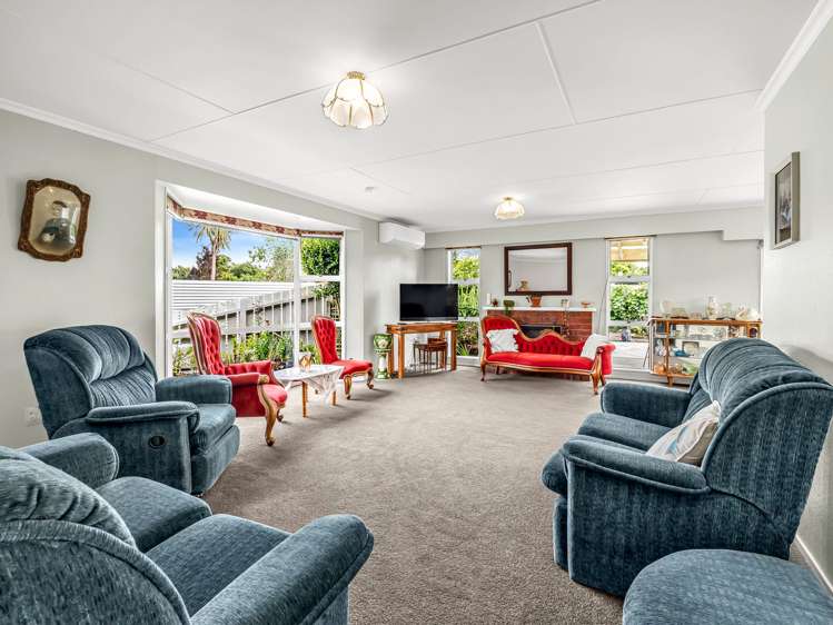 14 Ferndale Place Feilding_4