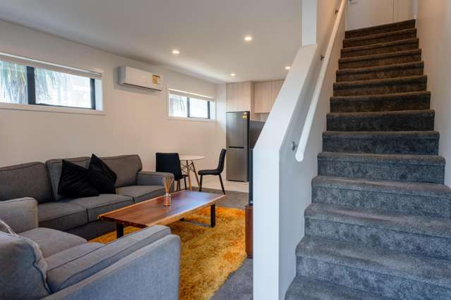 2/83 Vodanovich Road Te Atatu South_3