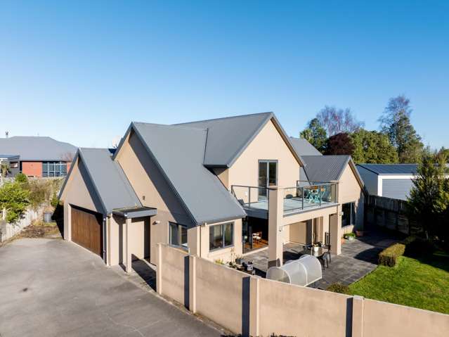 Spacious, sunny & family friendly
