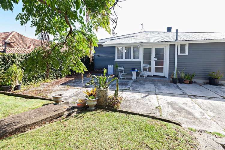 56 Stamford Park Road Mount Roskill_18