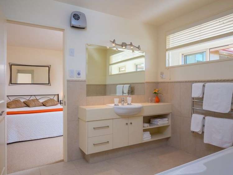 117 Marlborough Ridge Drive Fairhall_13