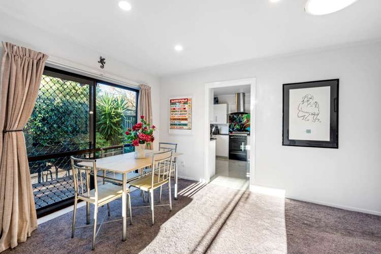 1/128 Botany Road Botany Downs_23