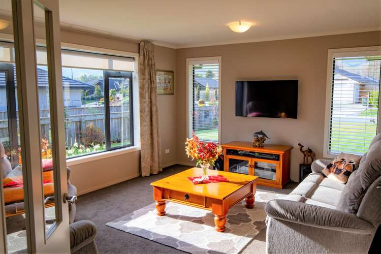 8 Fullford Drive Richmond_6