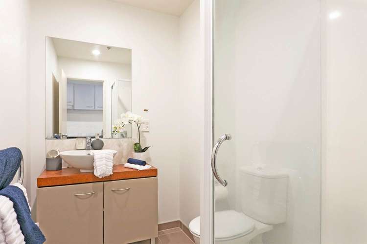 14D/76 Albert Street City Centre_7
