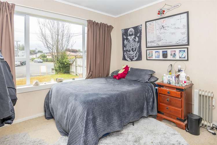 8 Snead Place Hamilton East_6