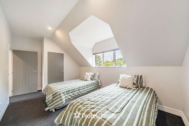 363 and 363b Main Road North Brown Owl_15