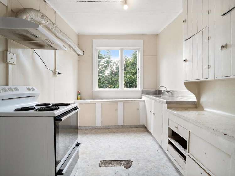 76 South Road The Glen_14