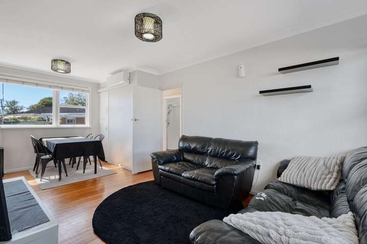 2/71 Emmett Street Greerton_7