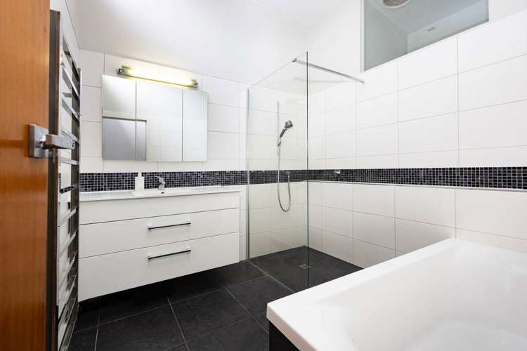 97 Daffodil Street Titirangi_20