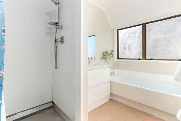 24 Springwood Place Mount Eden_15