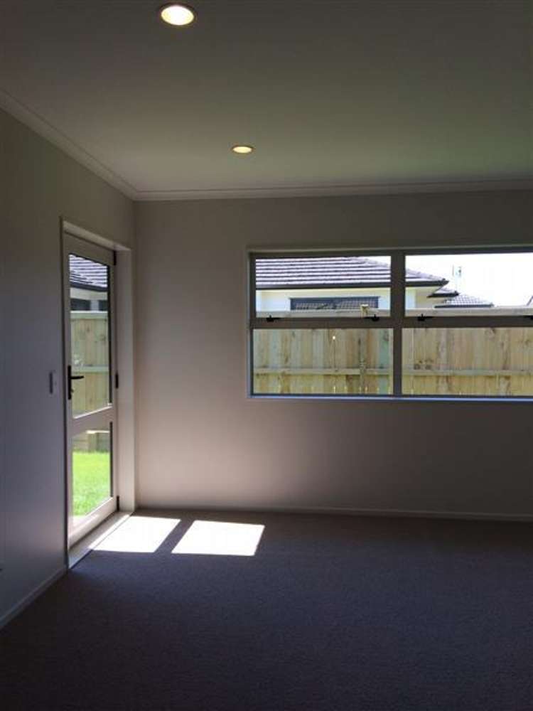 52 Turnberry Drive Wattle Downs_10