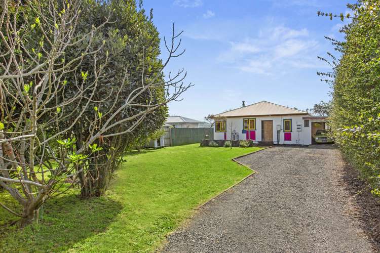 23 Lorenzen Bay Road Raglan_16