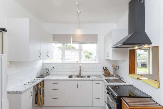 60 Centennial Crescent Te Hapara_3