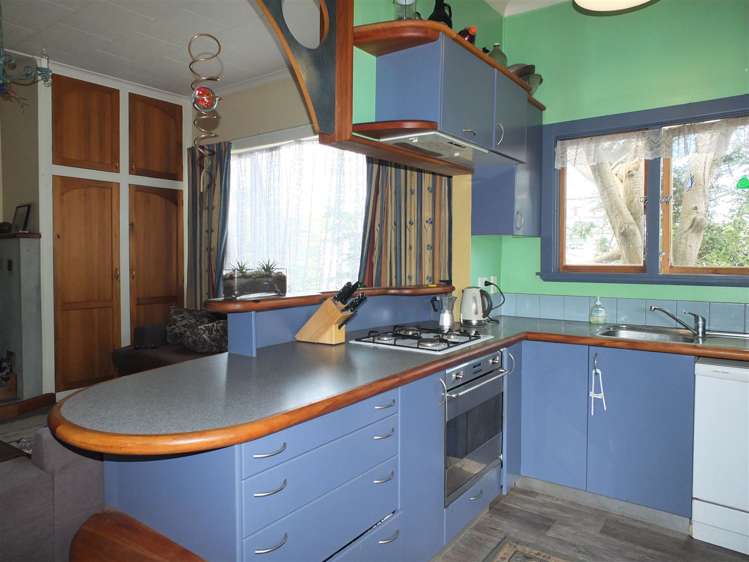 29 Luxmoore Road Waimataitai_5