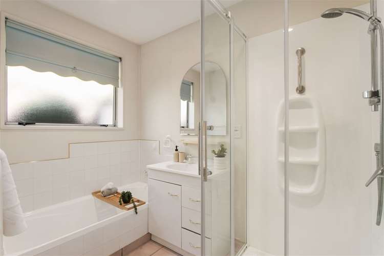 1 Ashmore Lane Strowan_10