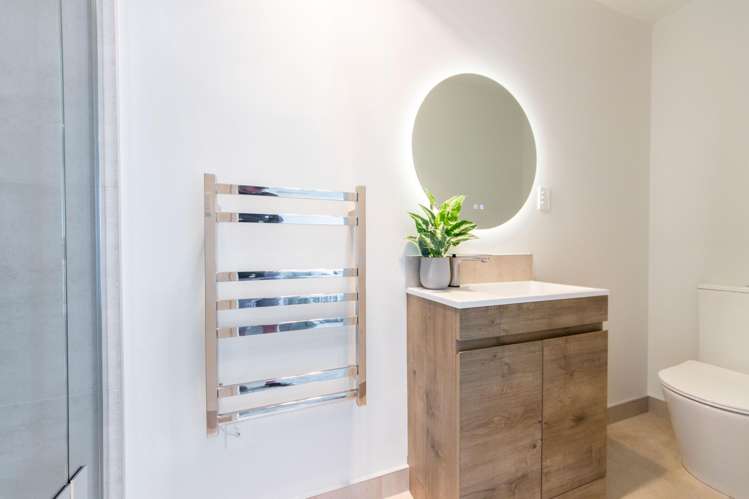 2-6/40 Bahari Drive_1