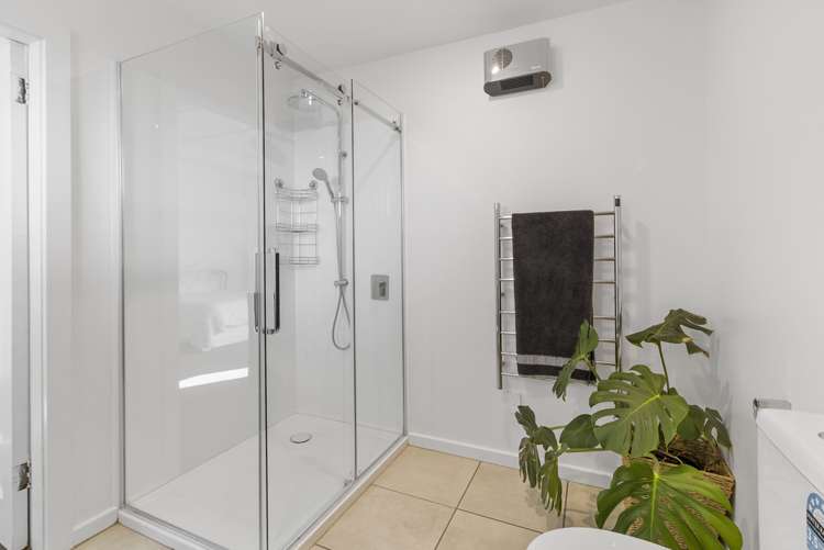 6 Hertnon Street West End_12