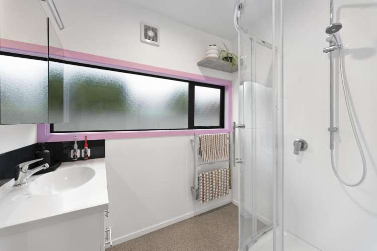 483 Kaikorai Valley Road Bradford_13