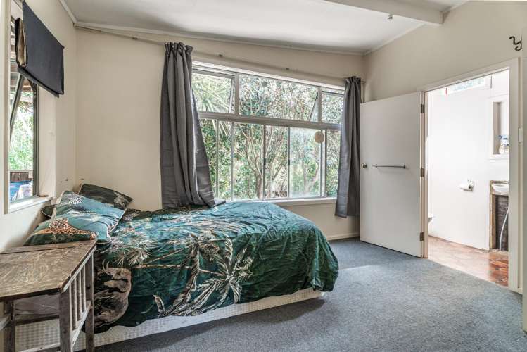 28 Tahi Road Ostend_17