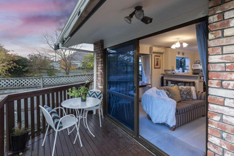 73A Mays Road St Albans_15