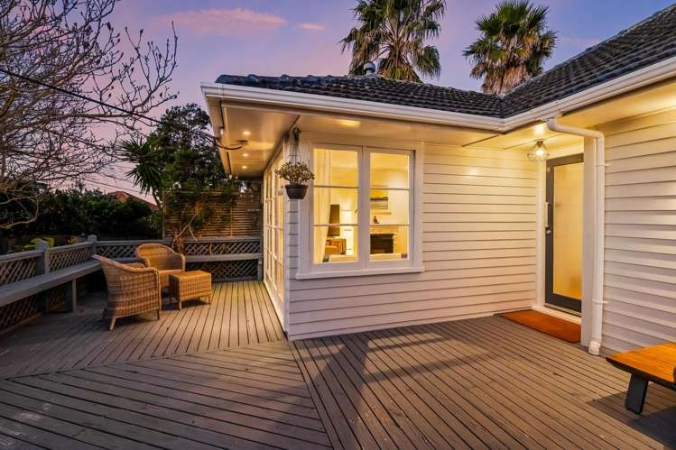 9 Devon Street Te Atatu South_25