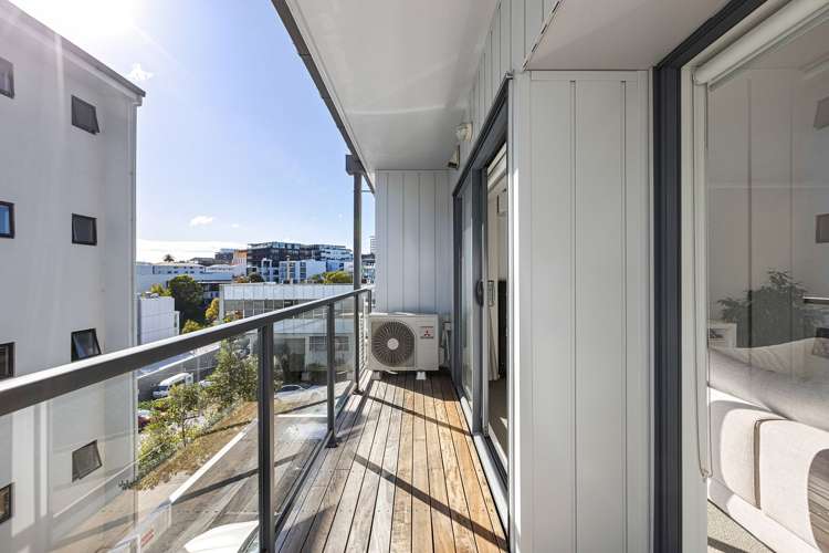 1h/83 New North Road Eden Terrace_8