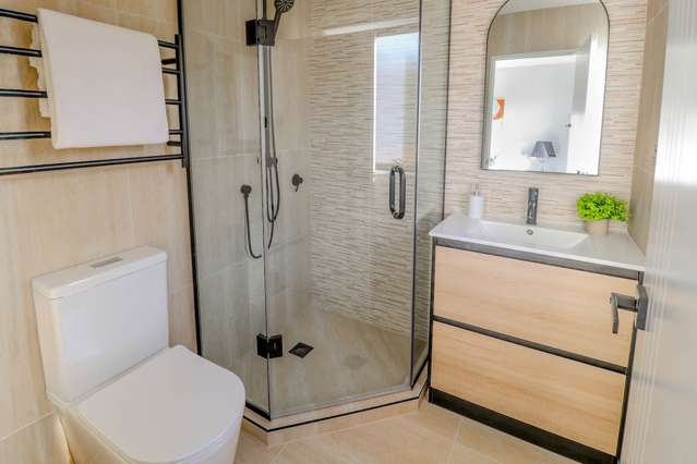 6/6 Broadview Place Howick_2