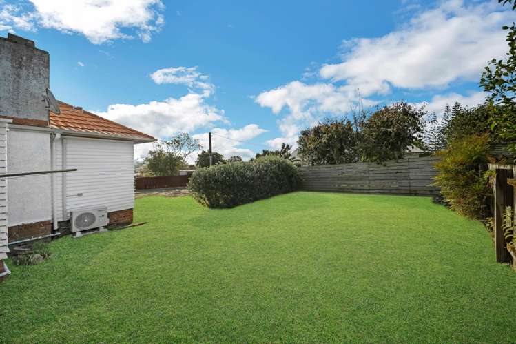 36 Boyce Avenue Mt Roskill_14