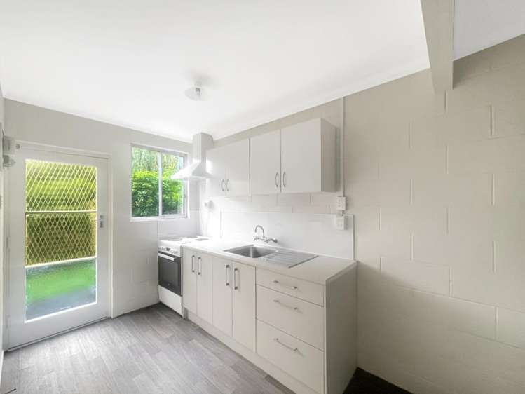 17C Surrey Road 1227_1