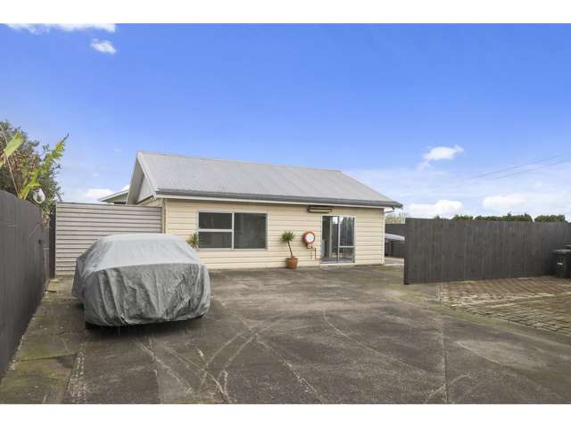 22 Wroughton Crescent Otara_1