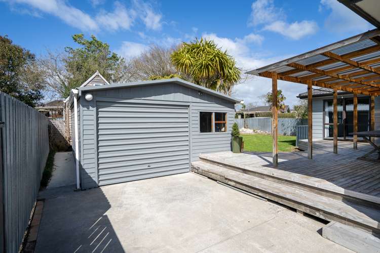 6 Sargeson Place Leamington_21