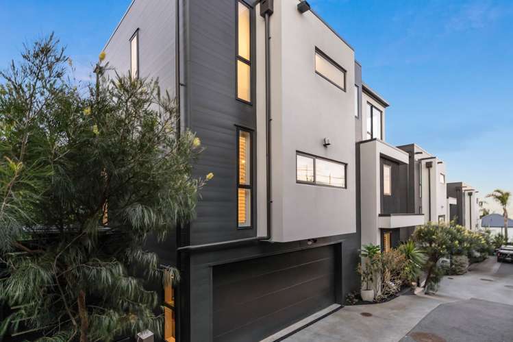 18A Marama Street Castor Bay_24