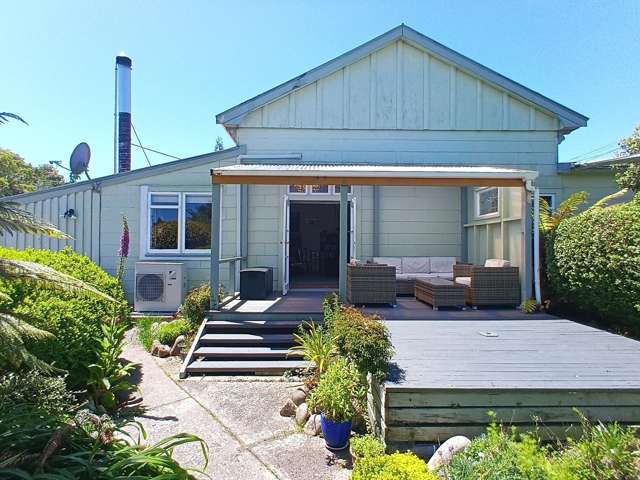 Charming Villa with Cottage Gardens.