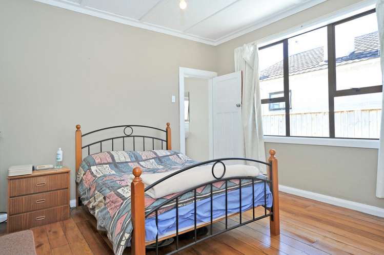9 Dahlia Street Palmerston North Central_5