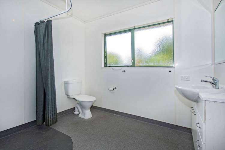 174 Western Hills Drive Kensington_13