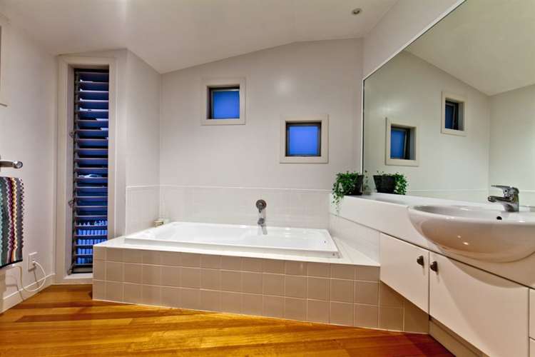 357 Royal Road Massey_15