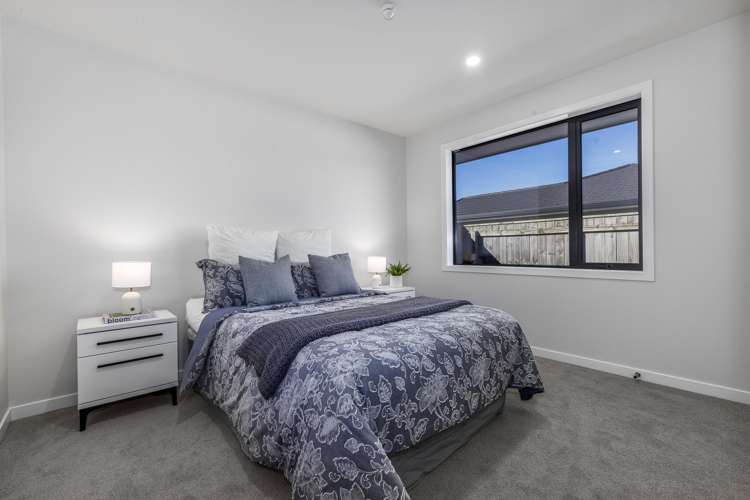11 Oak Place Levin_13
