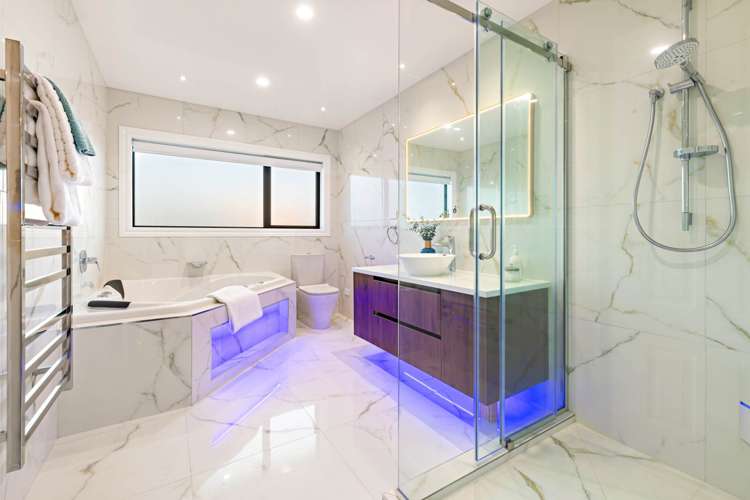 49 Matahae Drive Flat Bush_12