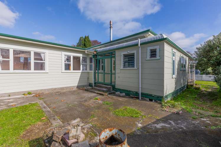 19 Rochfort Street Otane_17