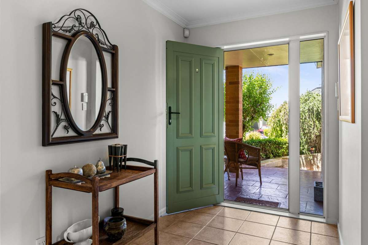 76A Churchill Drive_2