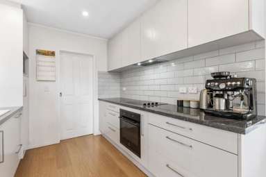 8 Sunningdale Street_3