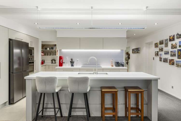 1/104 Harbour Drive Otumoetai_16