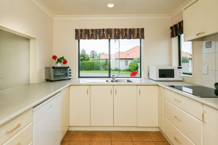 5 Park Lane Greenmeadows_6