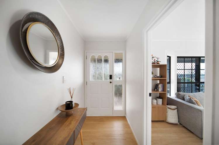 6 Crestlands Place Papakura_14