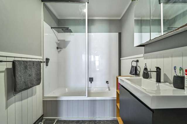 700 Buller Street Akina_2