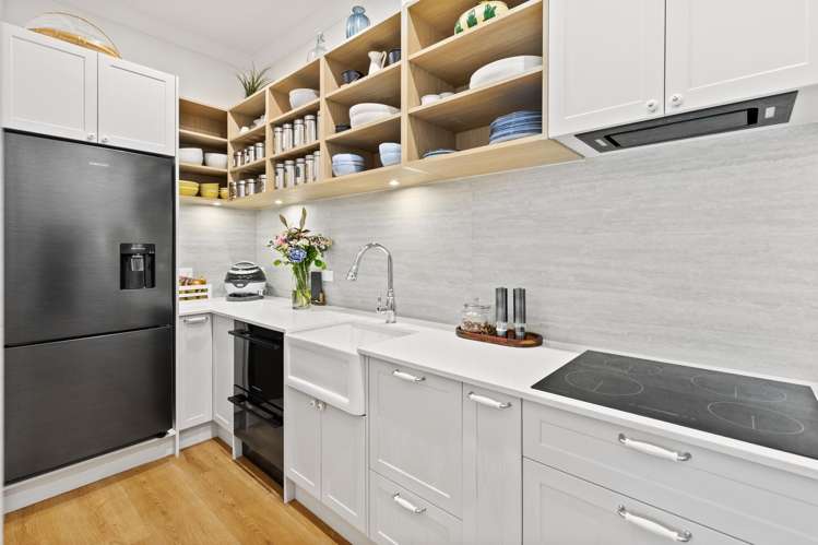 21 Diamond Lane Riverhead_8